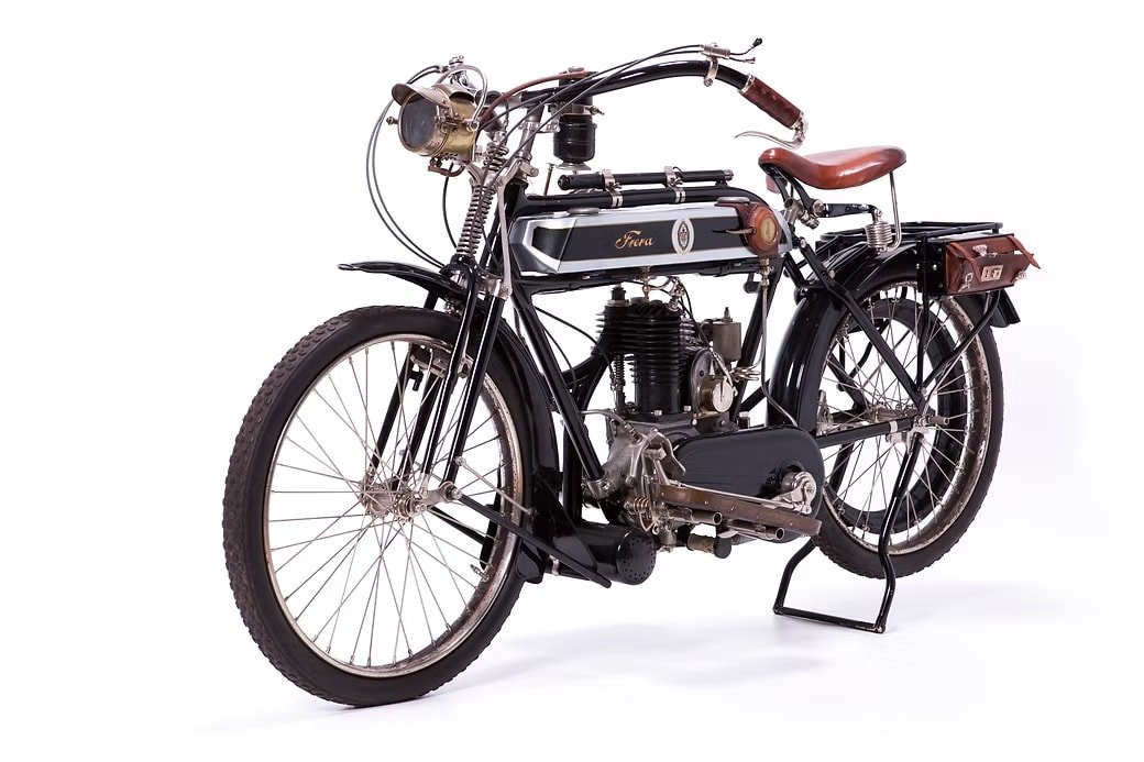 Frera  vintage motorcycle image 6 from GROM Museum Slovenia