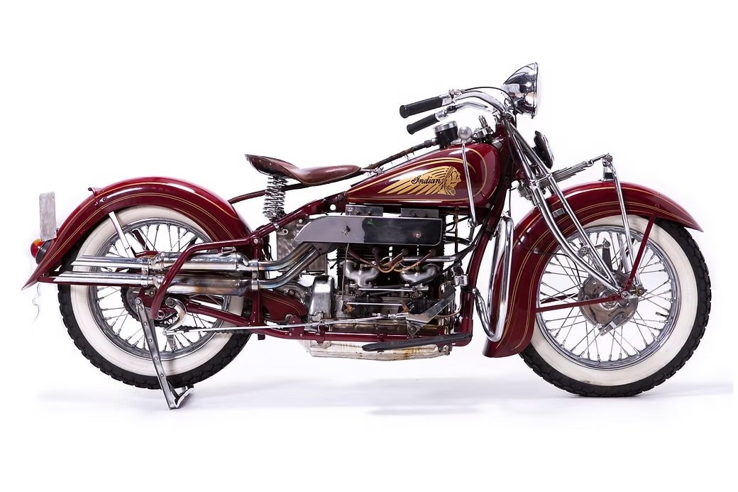 Indian 437 Sport 1937 image 3 - legendary four-cylinder American motorcycle at GROM Museum Vransko